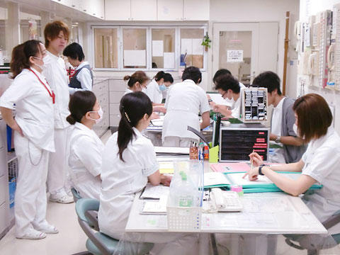 湊川病院 常勤 看護助手求人 採用情報 兵庫県神戸市兵庫区 直接応募ならコメディカルドットコム