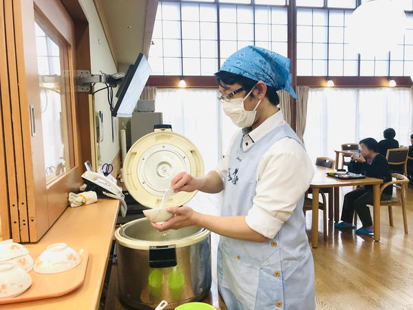 馬橋ケアハウスなでしこ（常勤）の介護職求人メイン写真2