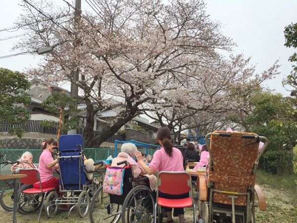 特別養護老人ホーム大阪好意の庭（パート）の介護福祉士求人メイン写真4