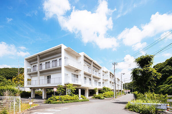 介護老人保健施設　葵の園・ヨコハマ（常勤）の社会福祉士求人メイン写真4