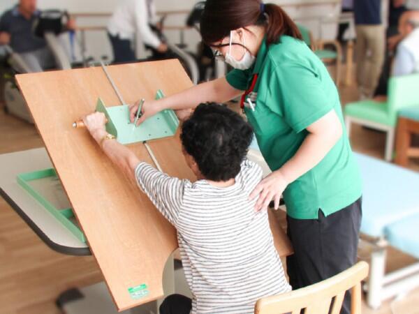 介護老人保健施設　エスポワール立神（通所/常勤）の看護師求人メイン写真3