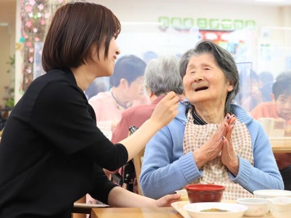 特別養護老人ホーム サンサリテ大東（常勤） の管理栄養士求人メイン写真1