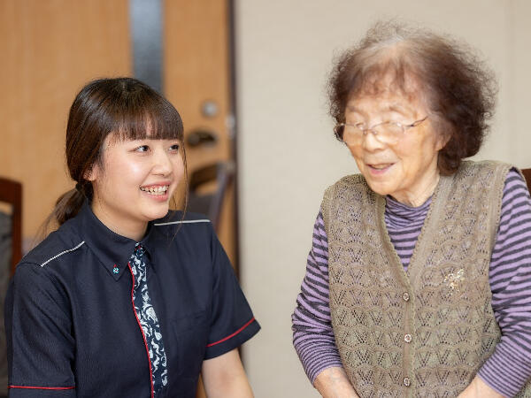 介護付有料老人ホーム ラ･ナシカ ちの（パート）の看護師求人メイン写真1