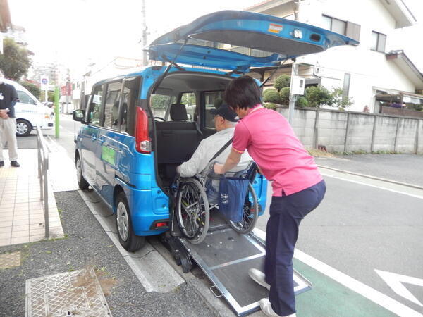 本町高齢者在宅サービスセンター/介護職（通所介護/非常勤）の介護職求人メイン写真2