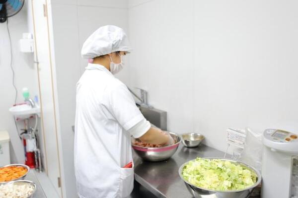 スクルドエンジェル保育園大宮園（パート）の調理師/調理員求人メイン写真1