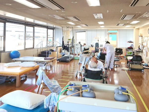 医療法人菊芳会 岸病院（常勤）の看護師求人メイン写真2