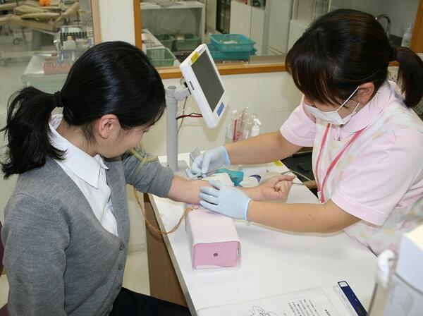 奈良県赤十字血液センター（常勤 / 契約社員）の看護師求人メイン写真3