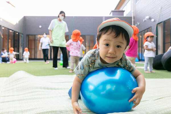 ピノキオ幼児舎 阿佐谷北保育園（常勤）の保育士求人メイン写真2