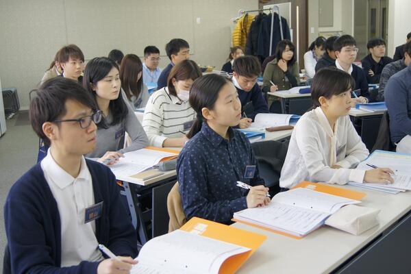 横浜市沢渡三ツ沢地域ケアプラザ（パート）の送迎ドライバー求人メイン写真3