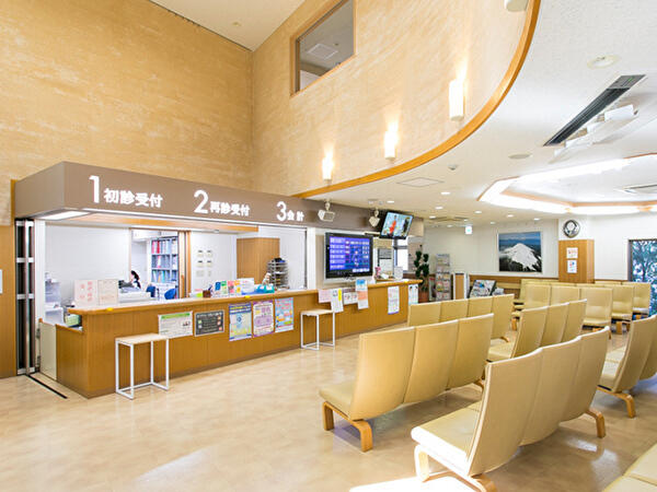 医療法人社団秀峰会 川村病院 （常勤）の介護職求人メイン写真2