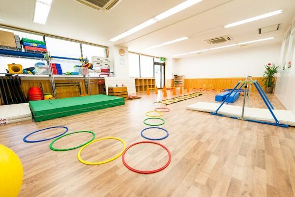 TAKUMI阪東橋教室（児発管/常勤）の介護福祉士求人メイン写真2