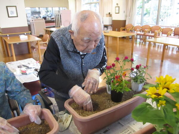 (株)中山総合福祉マネジメント 有料老人ホーム菜の花館の介護福祉士求人メイン写真5