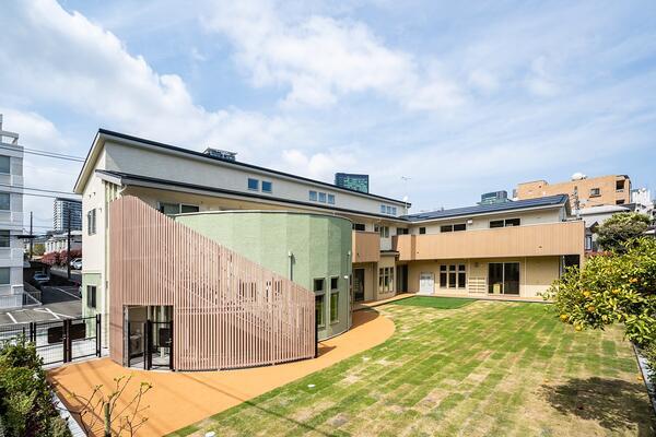 目黒東山ちとせ保育園（常勤）の保育士求人メイン写真2