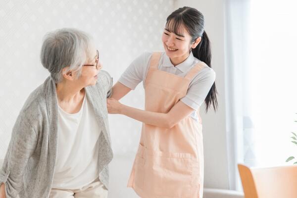 定期巡回型訪問サービスやまびこ（常勤）の介護福祉士求人メイン写真1