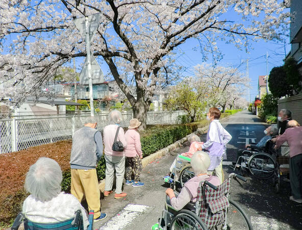 愛の家グループホーム 川口東内野（正社員）の介護福祉士求人メイン写真4