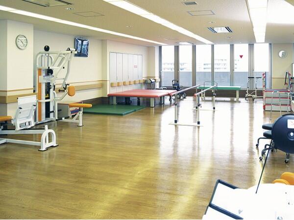介護老人保健施設えきさい大阪（常勤）の看護師求人メイン写真4