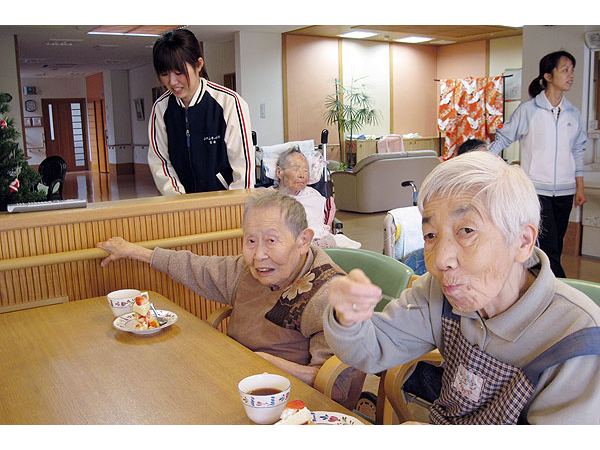 特別養護老人ホーム 小郡・山手一番館（常勤）の介護職求人メイン写真1