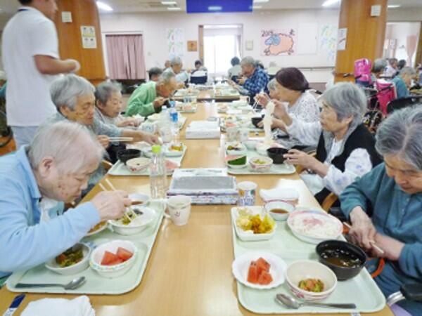 介護老人保健施設くじらヶ丘（支援相談員/常勤）のケアマネジャー求人メイン写真3