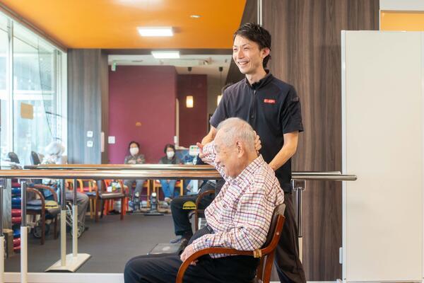 レッツリハ！経堂駅前（生活相談員／常勤）のケアマネジャー求人メイン写真2