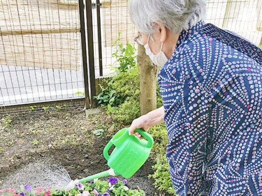 愛の家グループホーム 狭山（正社員）の介護福祉士求人メイン写真4