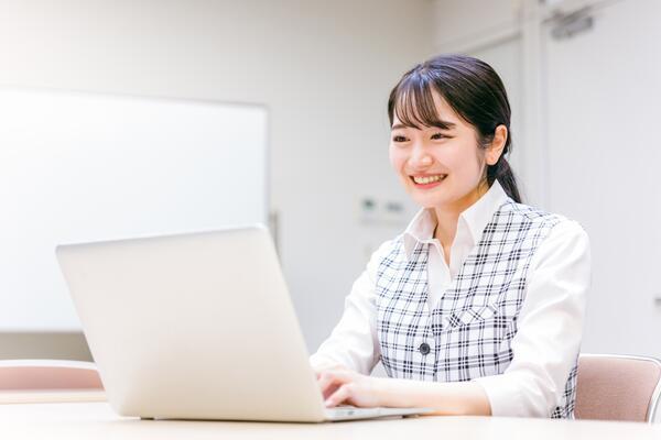 あけぼの介護センター 中野（パート）の一般事務求人メイン写真1