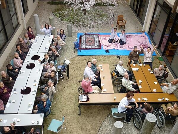 特別養護老人ホームほほえみの里（常勤）の介護福祉士求人メイン写真3