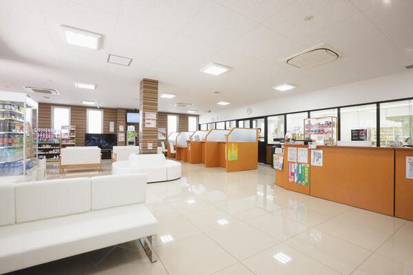 レデイ薬局朝日町店（常勤）の薬剤師求人メイン写真2