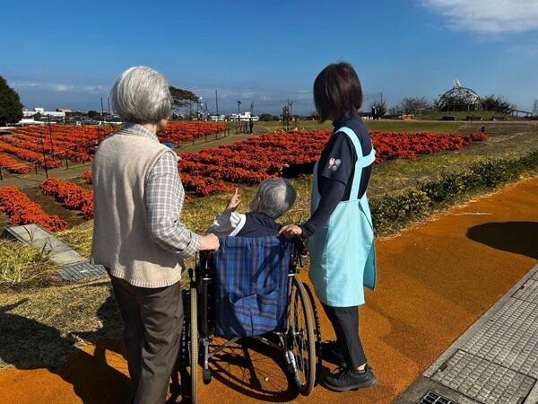 ふれあいデイサービスセンター（常勤）の送迎ドライバー求人メイン写真1