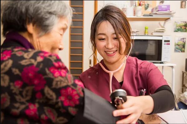 訪問看護ステーションはな 西新井（常勤）の看護師求人メイン写真1