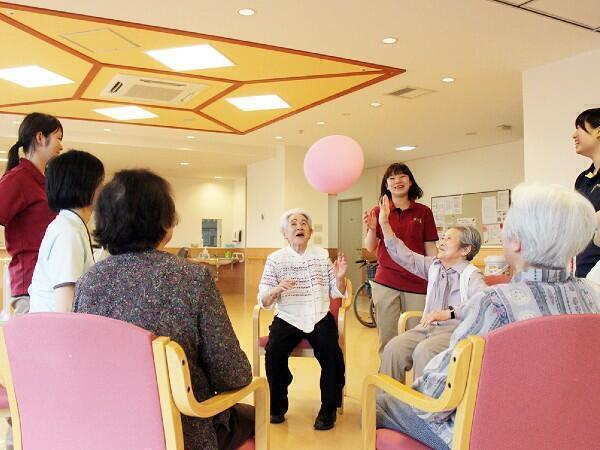 デイサービス　サンクス高田（常勤）の社会福祉士求人メイン写真1