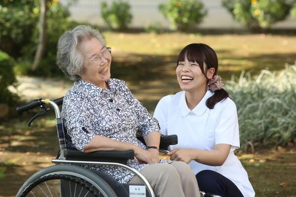 社会福祉法人むつみ会 春陽苑（デイケア/常勤）の介護職求人メイン写真1