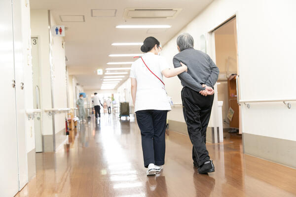 社会医療法人 頌徳会 日野病院（病棟/常勤）の看護師求人メイン写真2