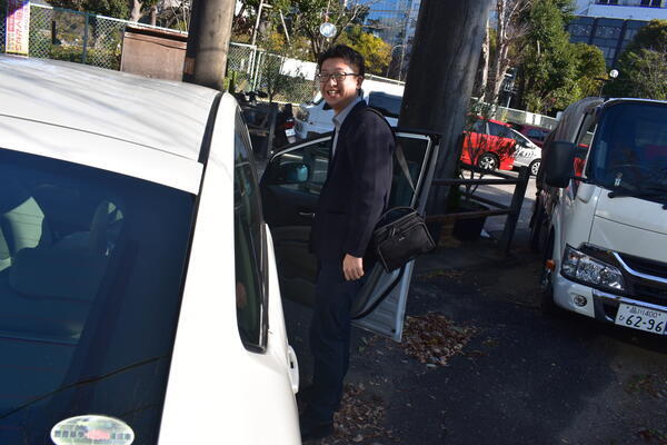 悠翔会在宅クリニック春日部（診療アシスタント/常勤）の送迎ドライバー求人メイン写真1