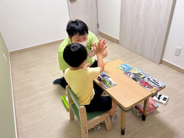 むすびのあゆみキッズ（常勤）の保育士求人メイン写真2