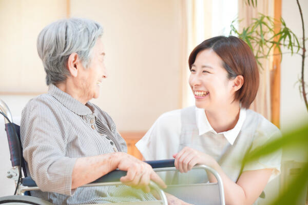 医療法人桂名会　重工大須病院（常勤）の看護助手求人メイン写真1