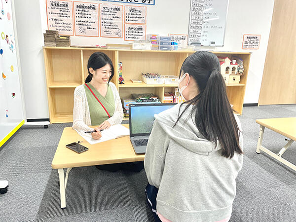 トレジャー☆キッズクラブ 雲雀ヶ丘学園小学校アフタースクール（放課後児童支援員/施設長/常勤）の社会福祉士求人メイン写真4