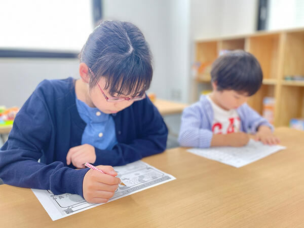 トレジャー☆キッズクラブ 香里ヌヴェール学院小学校 学童保育「プチパ」（放課後児童支援員/施設長/常勤）の社会福祉士求人メイン写真2