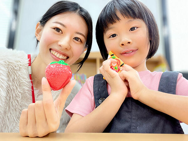 トレジャー☆キッズクラブ 京都聖母学院小学校 学童保育「プチパ」（放課後児童支援員/施設長/常勤）の社会福祉士求人メイン写真1