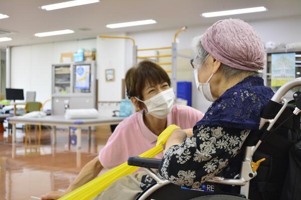 介護老人保健施設 エスポワール大原（常勤）の介護職求人メイン写真1