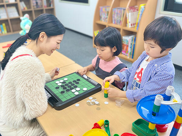 東泉小学校子供教室（放課後児童支援員/常勤）の社会福祉士求人メイン写真1