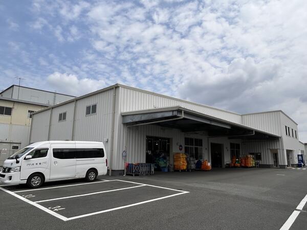 障害者就労支援施設　紅梅園（運転員兼職業指導員/パート）の送迎ドライバー求人メイン写真3