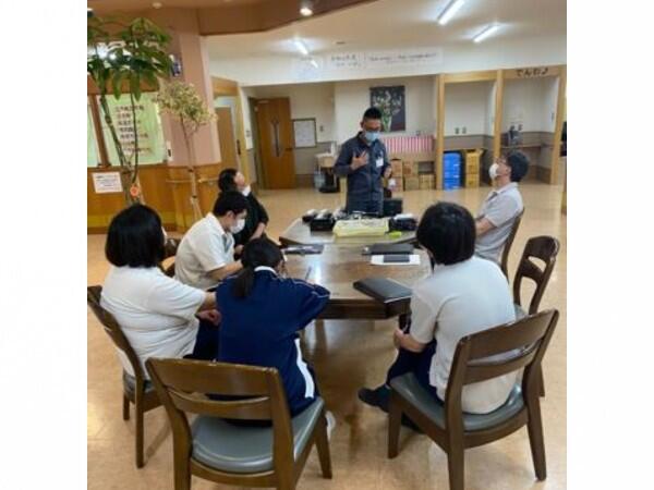 介護老人保健施設こずやサンブルク（常勤）の介護福祉士求人メイン写真3