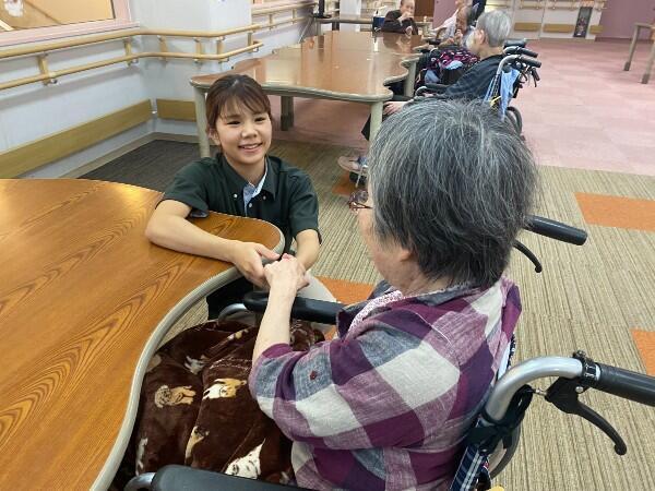 ショートステイ ラグナケア中道（常勤）の准看護師求人メイン写真1