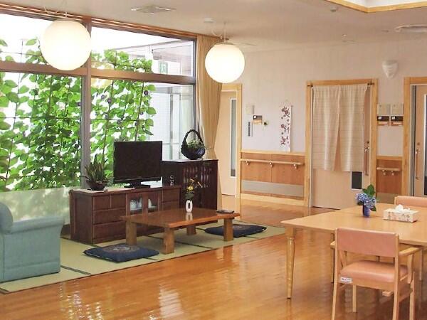 青山荘デイサービスセンター（常勤） の看護師求人メイン写真5