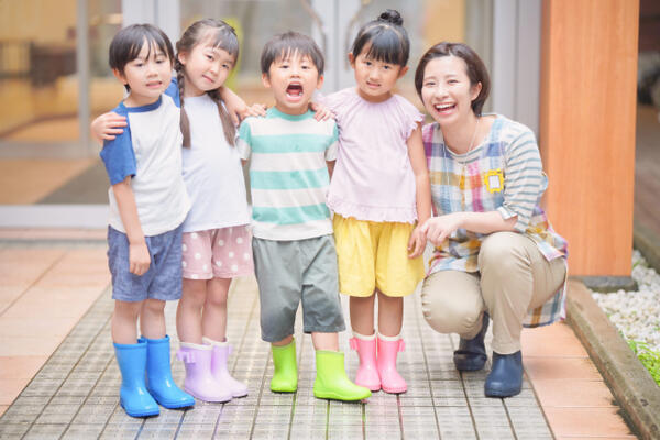 放課後等デイサービス ああるまつりか草加（常勤）の保育士求人メイン写真1