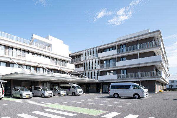 ゆめの園りあん若葉特別養護老人ホーム（常勤）の介護福祉士求人メイン写真2