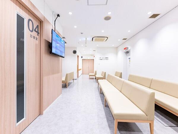 西新井大腸肛門科（常勤）の看護助手求人メイン写真4