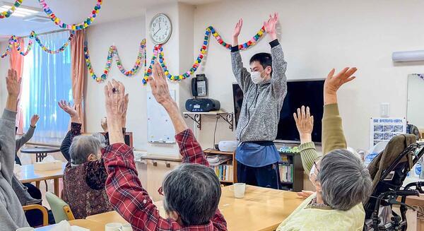 サービス付き高齢者向け住宅 泉の郷 綾瀬（パート）の介護福祉士求人メイン写真1