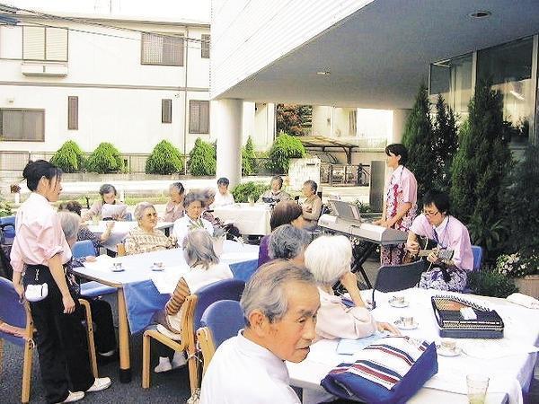 介護老人福祉施設 若竹苑（パート）の介護職求人メイン写真3