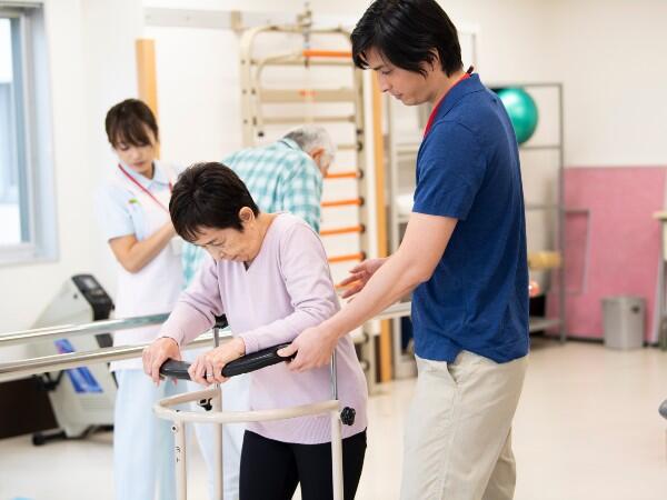 ブルーミングケア名古屋茶屋（パート/夜勤専従）の介護職求人メイン写真2